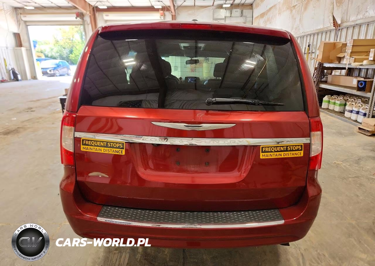 2016 Chrysler Town & Country Touring VIN:2C4RC1BG3GR175163 - 6