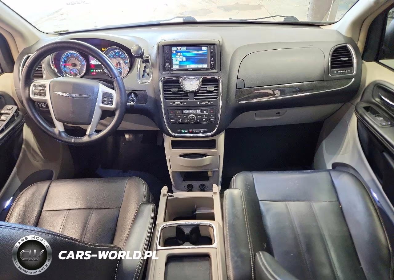 2016 Chrysler Town & Country Touring VIN:2C4RC1BG3GR175163 - 8