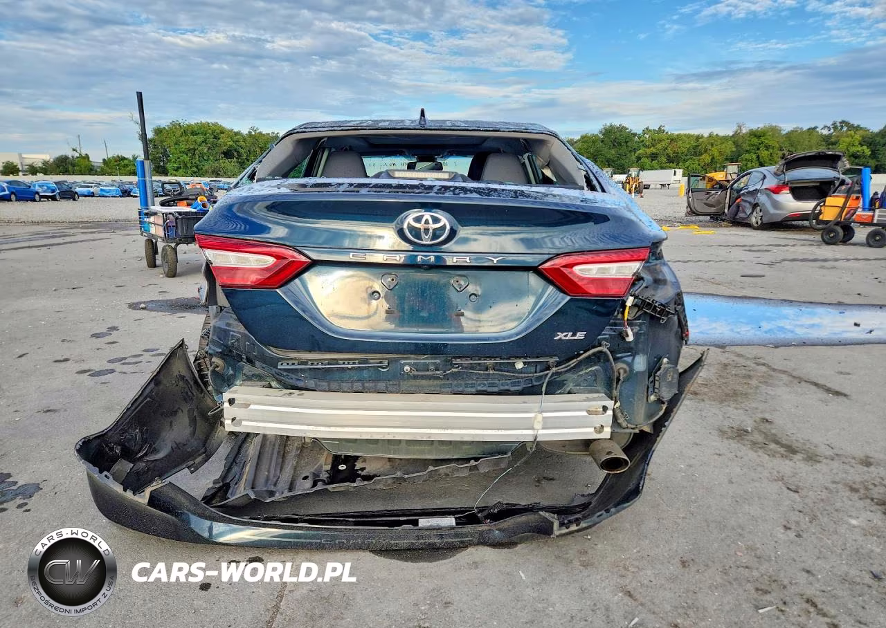 2018 Toyota Camry Xle VIN:4T1B11HK8JU552854 - 6