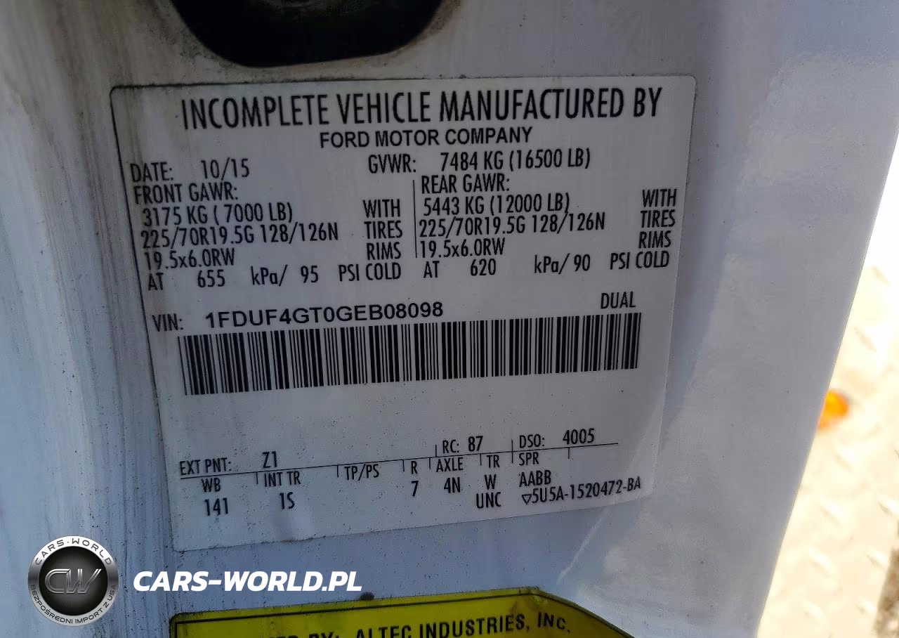 2016 Ford F450 Super Duty Bucket Truck VIN:1FDUF4GT0GEB08098 - 13
