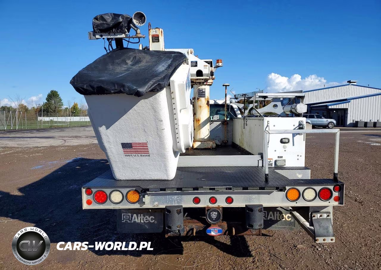 2016 Ford F450 Super Duty Bucket Truck VIN:1FDUF4GT0GEB08098 - 6