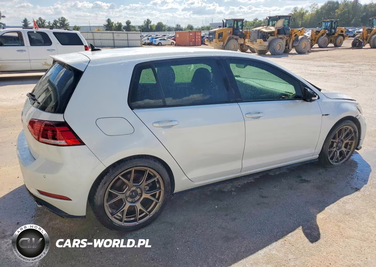 2019 Volkswagen Golf R VIN:WVWVA7AU4KW208377 - 3