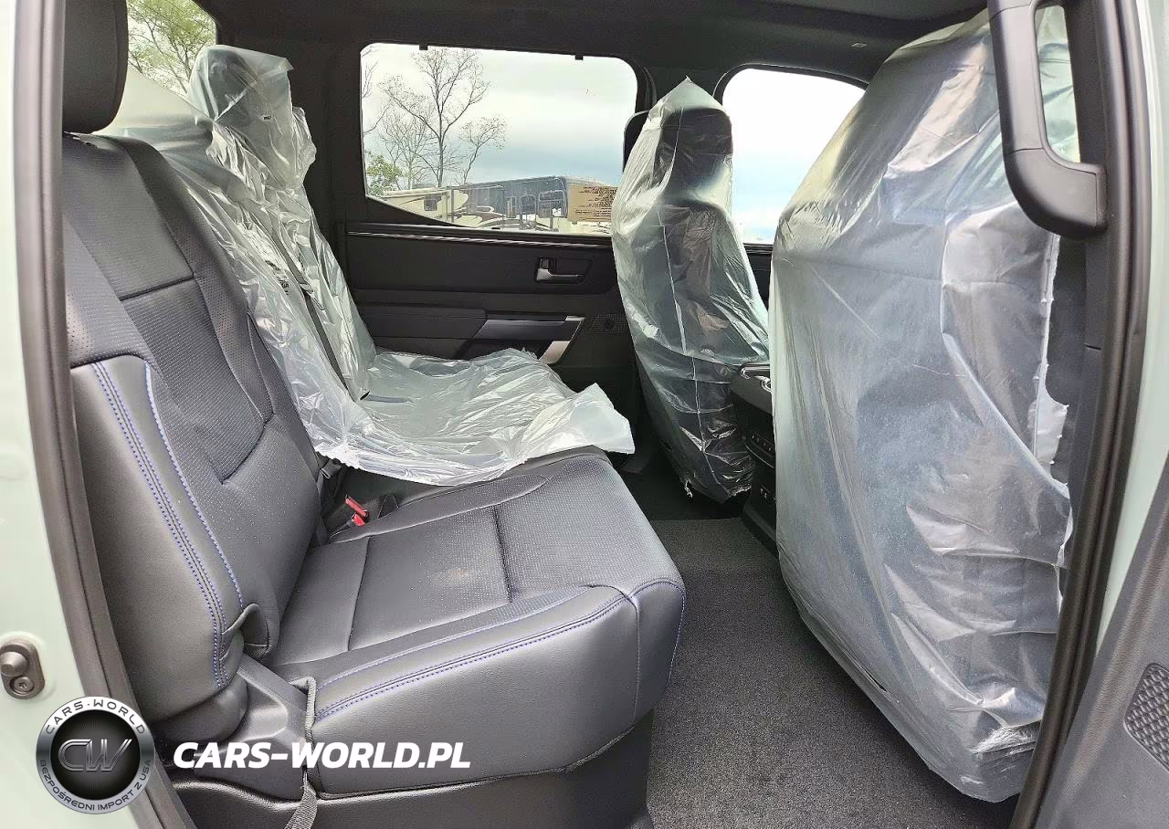 2026 Toyota Tundra VIN:5TFWA5DB5TX394641 - 10