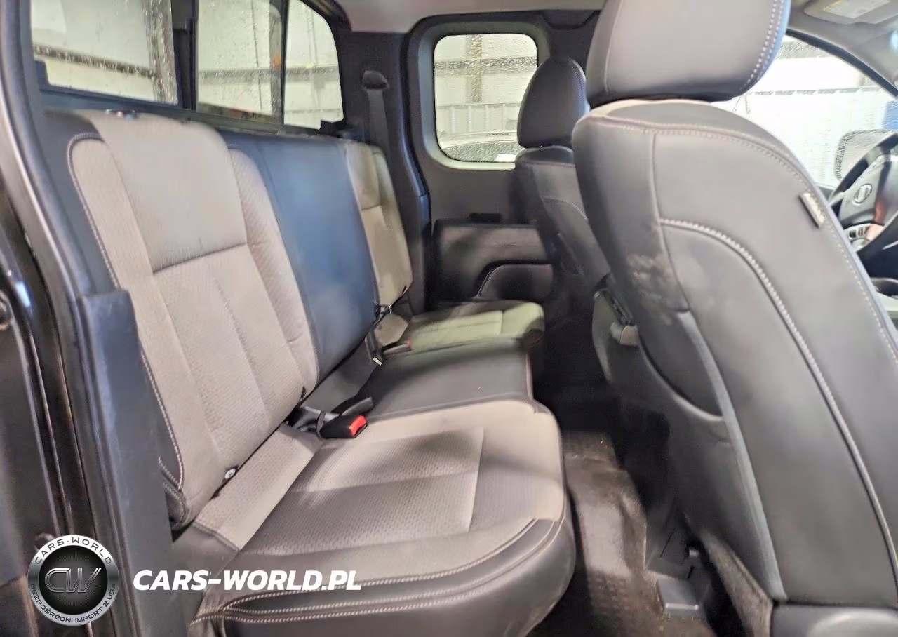 2018 Nissan Titan S VIN:1N6AA1CJ3JN503387 - 10