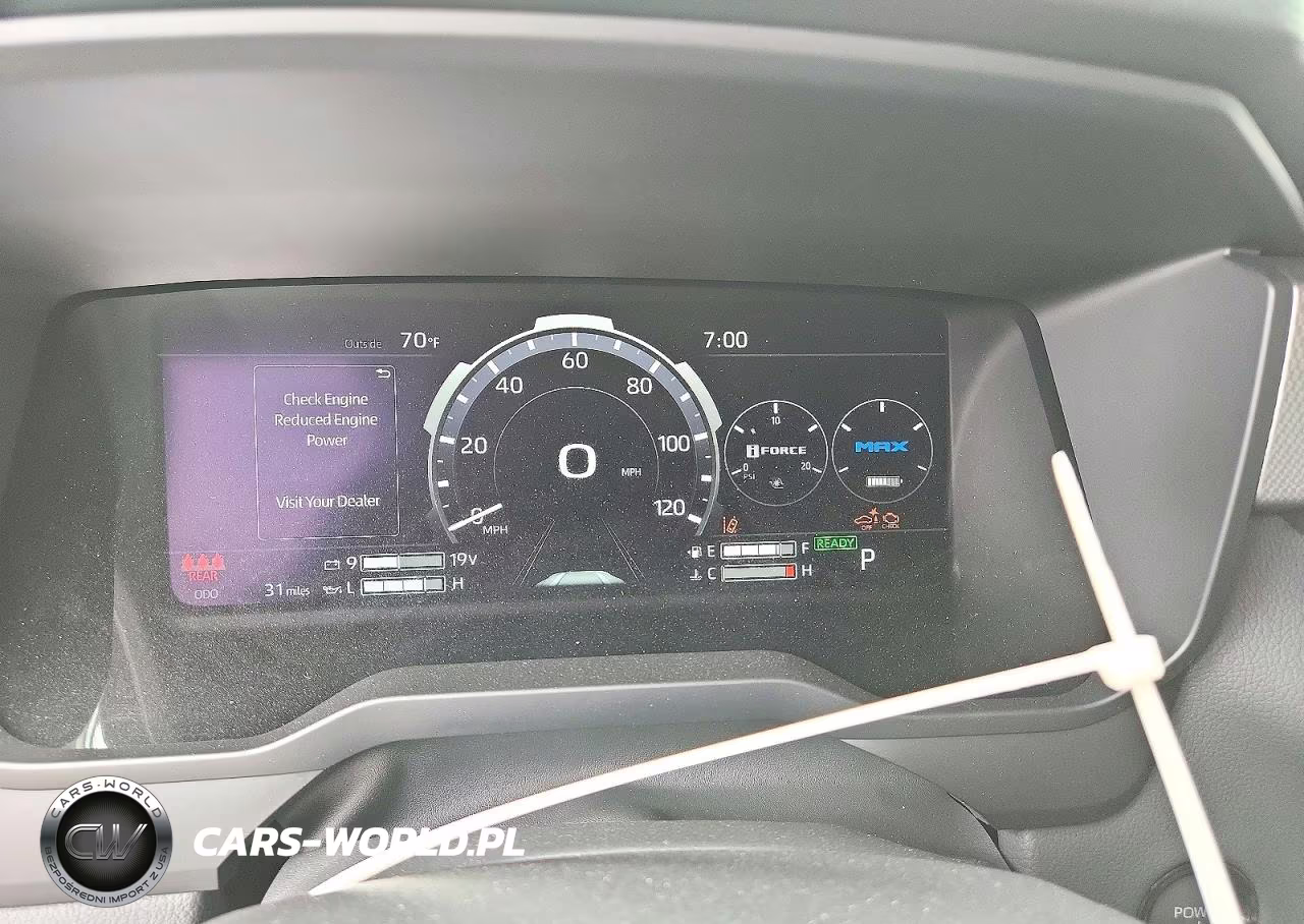 2025 Toyota Tundra VIN:5TFWC5DB9SX093749 - 9
