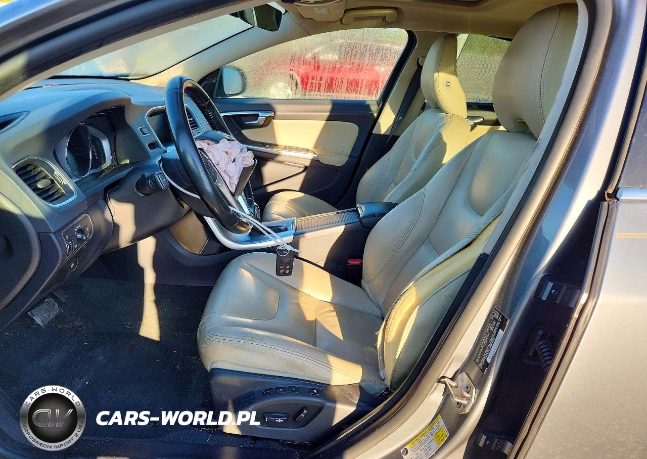 2018 Volvo S60 Inscription VIN:LYV402TK2JB179611 - 7