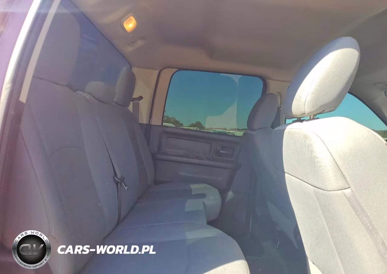 2018 Ram 2500 St VIN:3C6UR5CL9JG417051 - 11