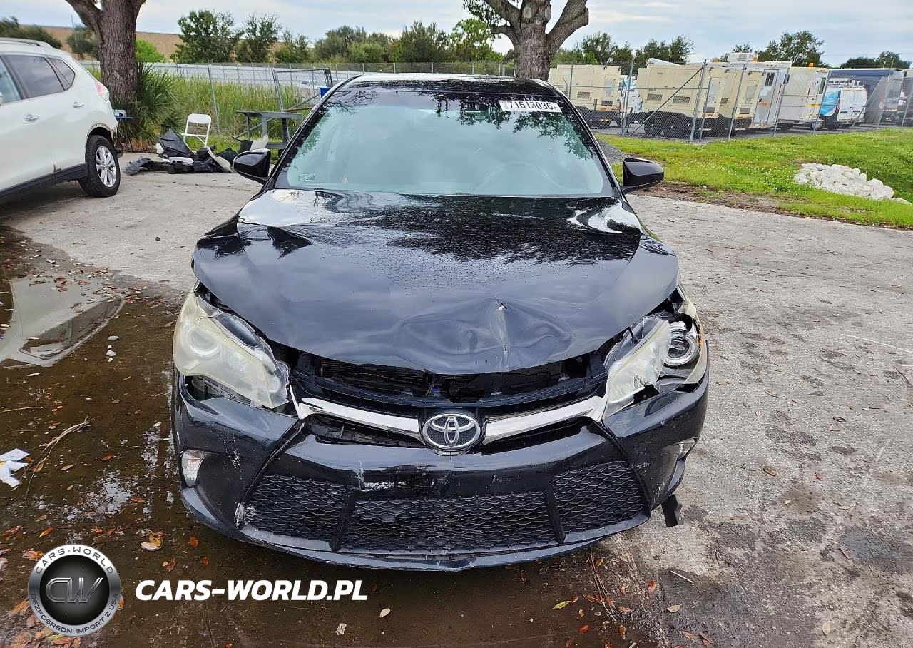2017 Toyota Camry Se VIN:4T1BF1FK6HU360931 - 5