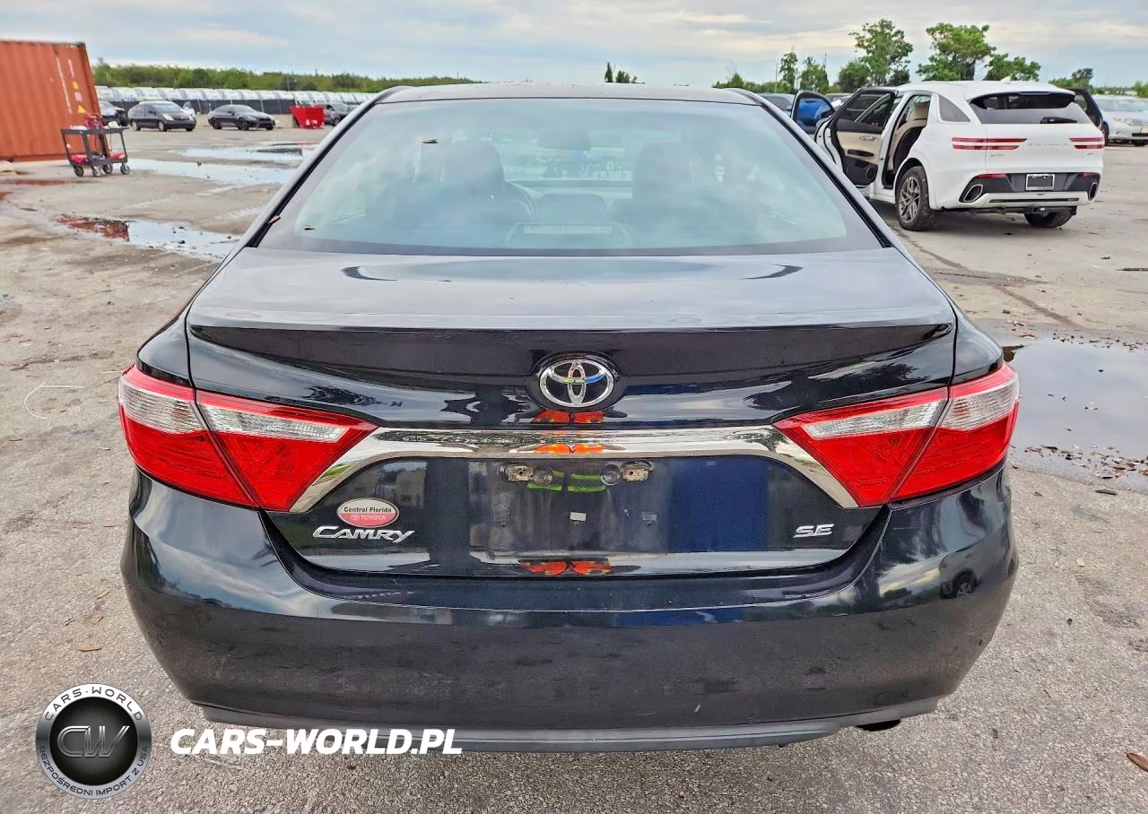 2017 Toyota Camry Se VIN:4T1BF1FK6HU360931 - 6