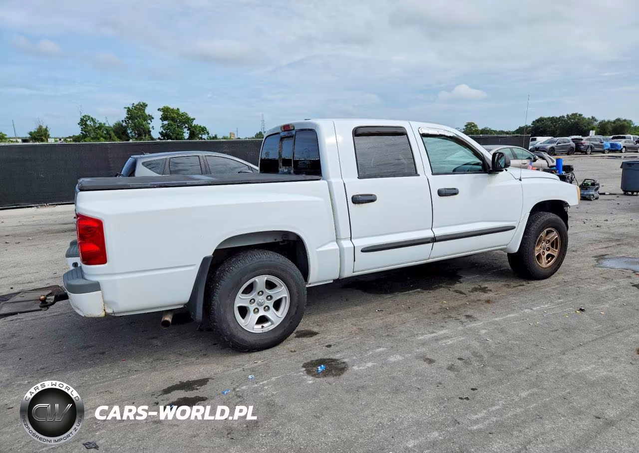 2007 Dodge Dakota Quad Slt VIN:1D7HW48N47S241329 - 3