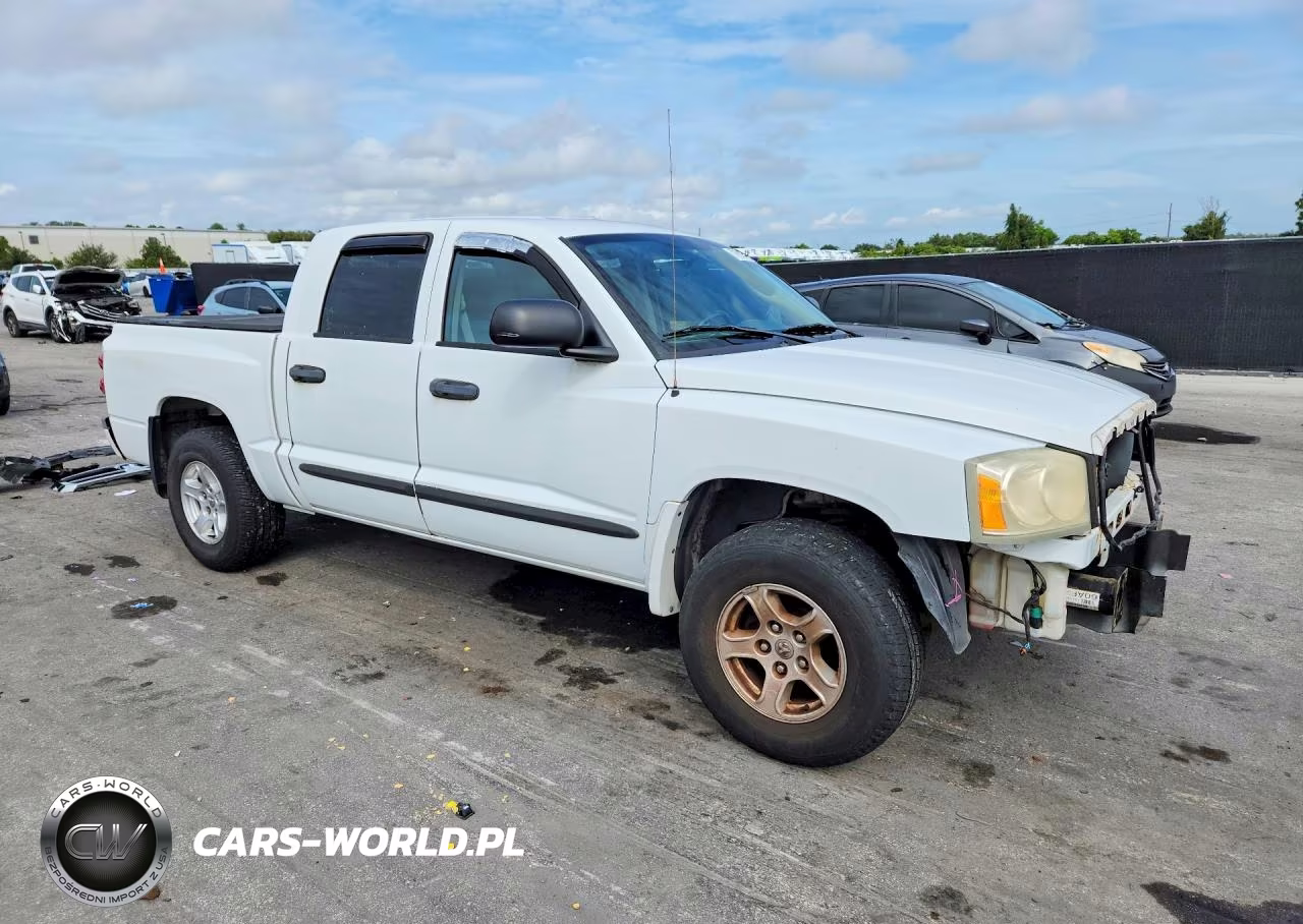 2007 Dodge Dakota Quad Slt VIN:1D7HW48N47S241329 - 4