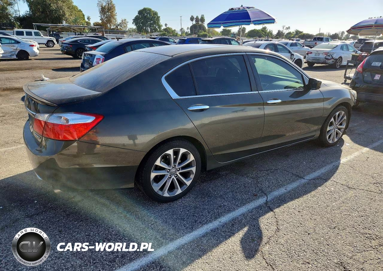2014 Honda Accord Sport VIN:1HGCR2F50EA069470 - 3