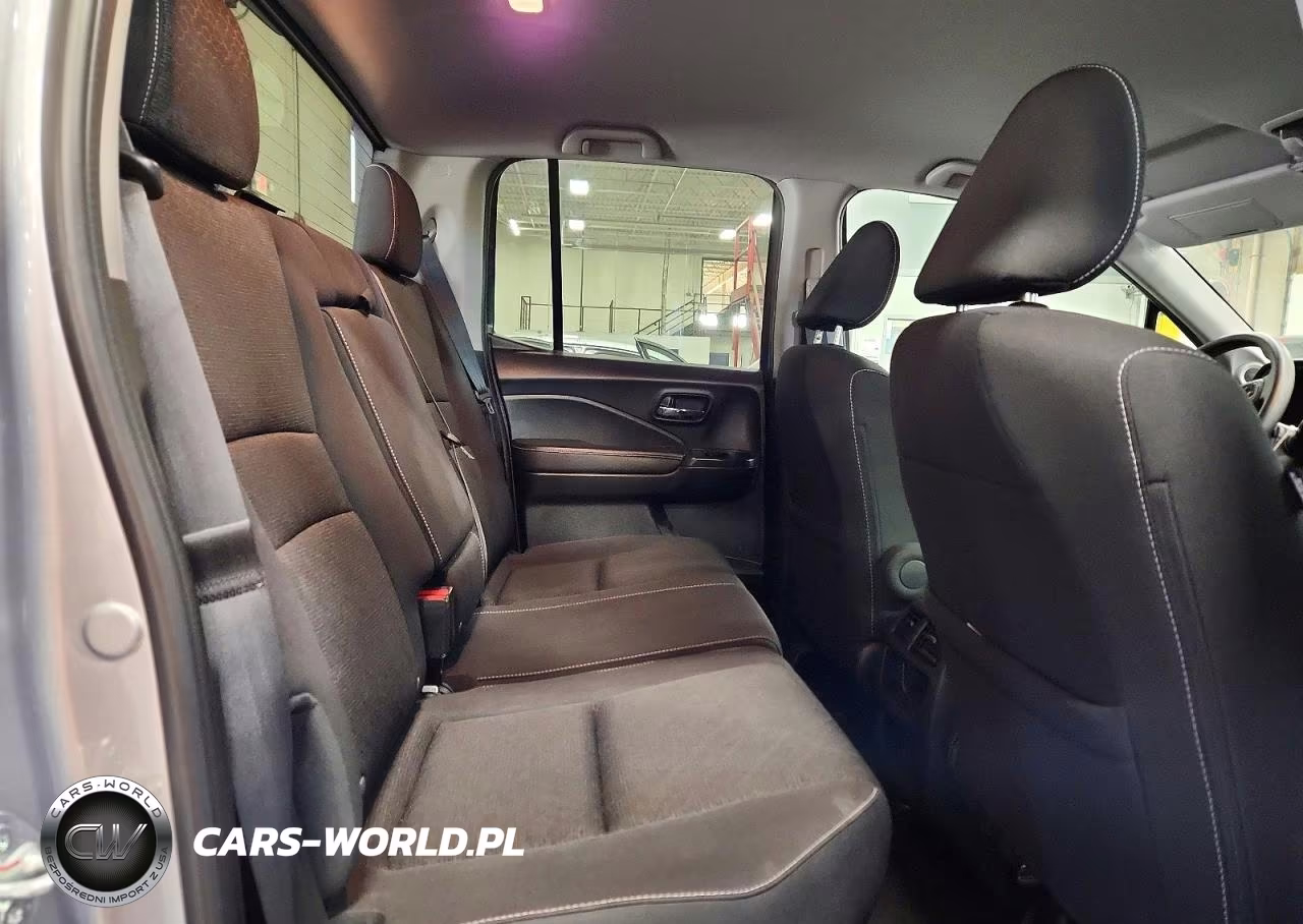 2021 Honda Ridgeline Sport VIN:5FPYK3F11MB015586 - 10