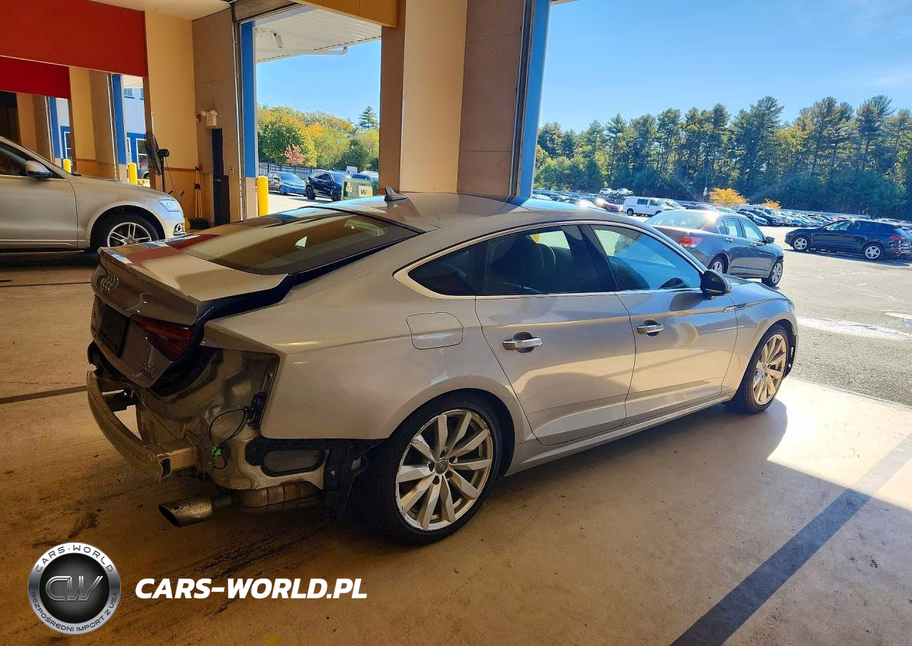 2018 Audi A5 Premium Plus VIN:WAUBNCF50JA059492 - 3