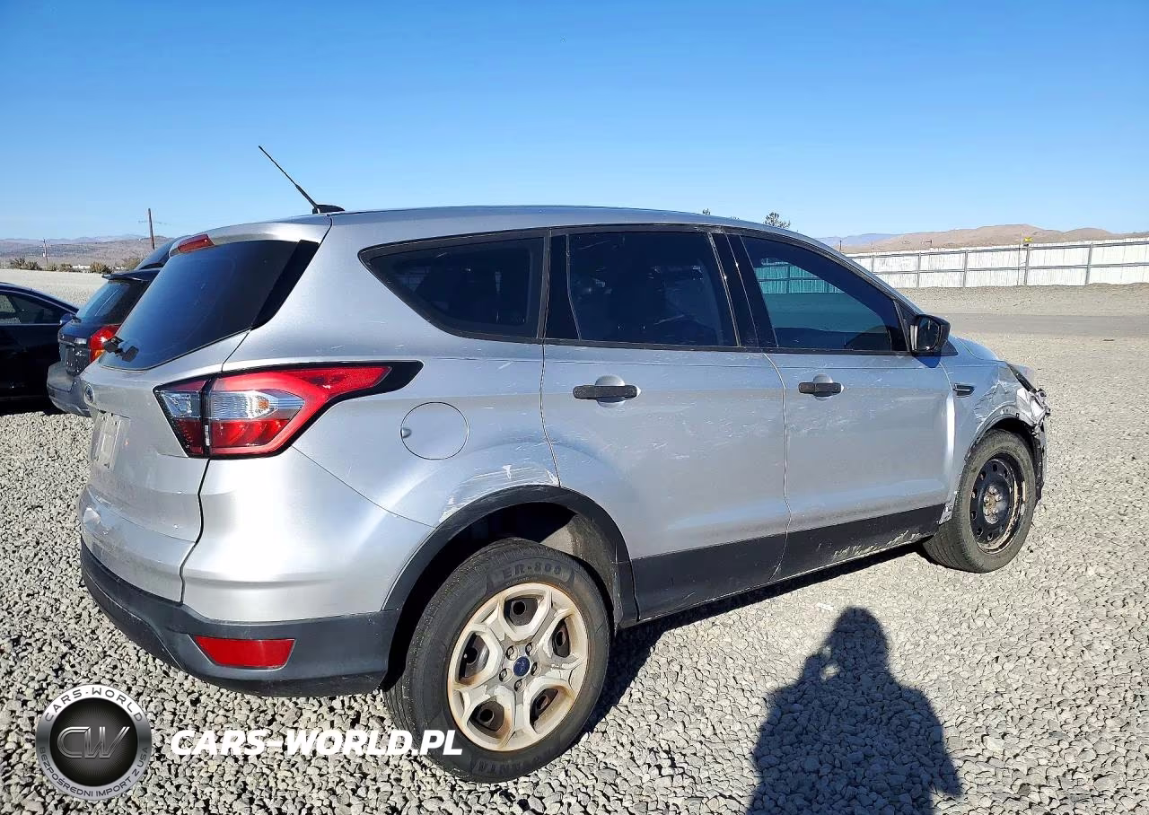 2017 Ford Escape S VIN:1FMCU0F73HUE35441 - 3