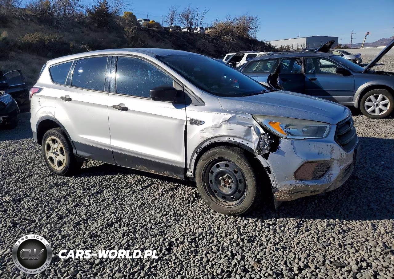 2017 Ford Escape S VIN:1FMCU0F73HUE35441 - 4