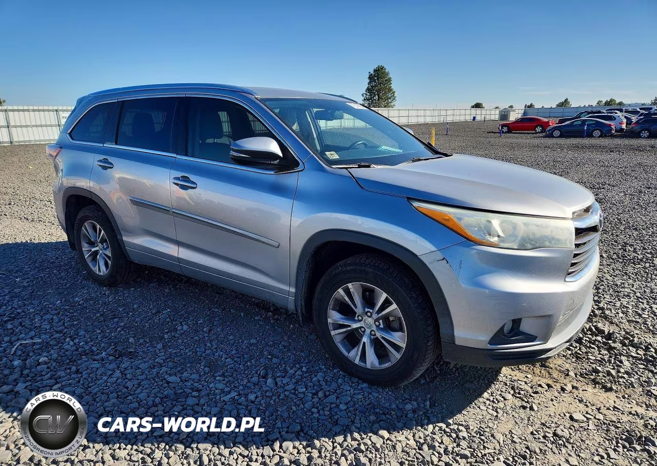 2015 Toyota Highlander Xle VIN:5TDJKRFH5FS134833 - 4