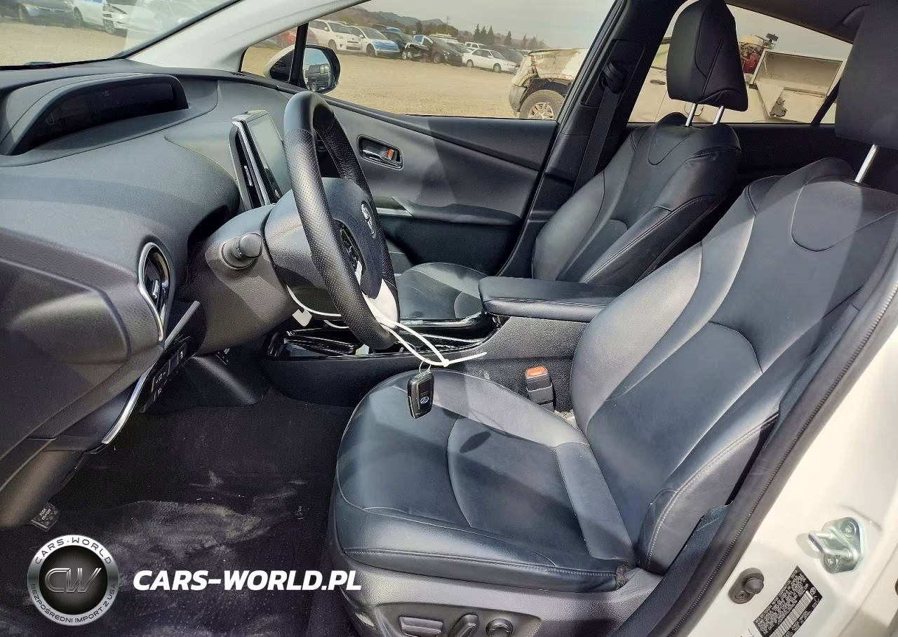 2018 Toyota Prius Prime Premium VIN:JTDKARFPXJ3096296 - 7