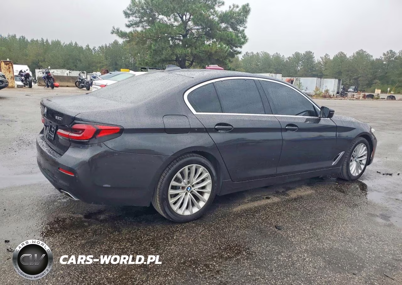 2021 BMW 530 Xi VIN:WBA13BJ04MCF62882 - 3