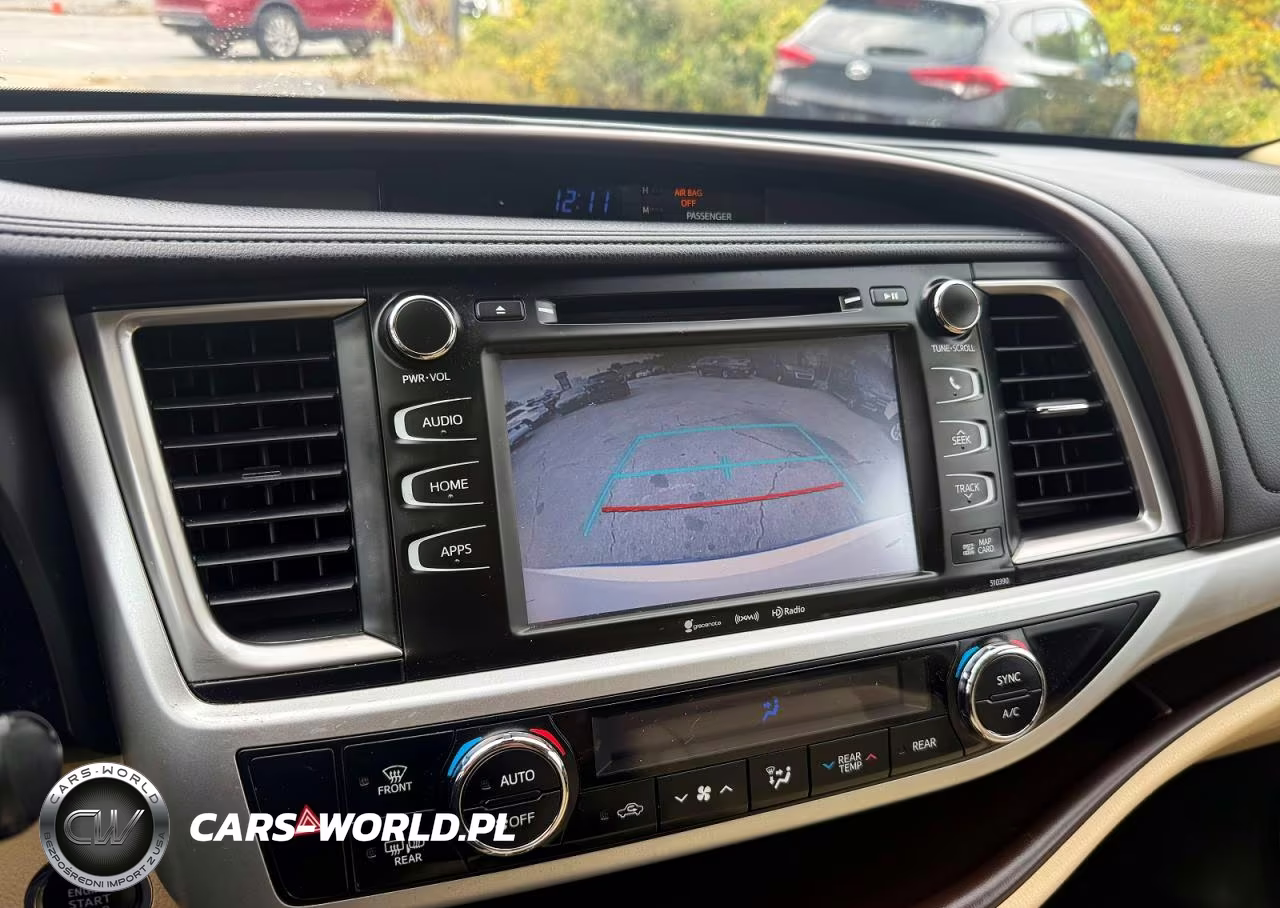 2019 Toyota Highlander Xle VIN:5TDJZRFH8KS583445 - 11