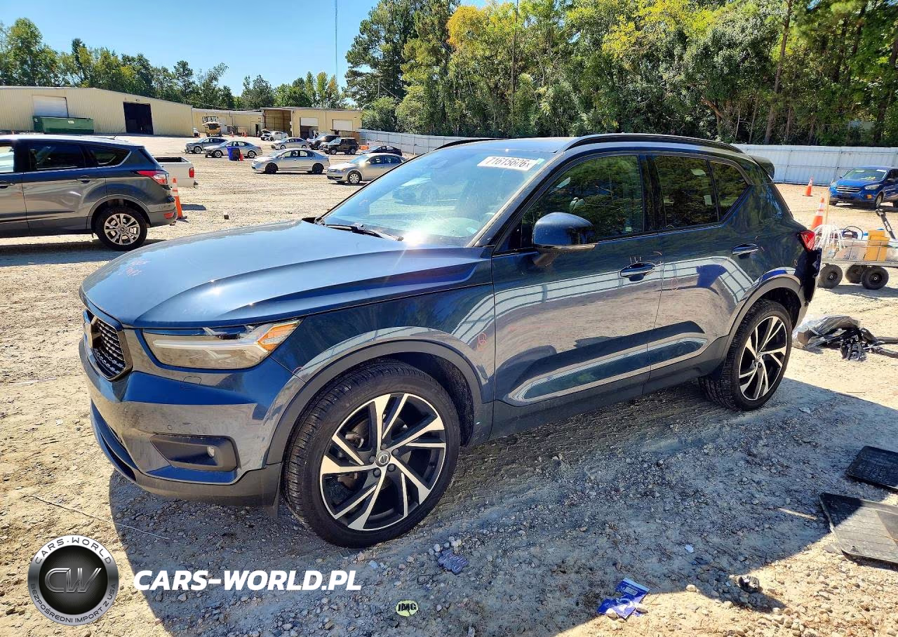2022 Volvo Xc40 T5 R-Design VIN:YV4162UM2N2650632 - 1