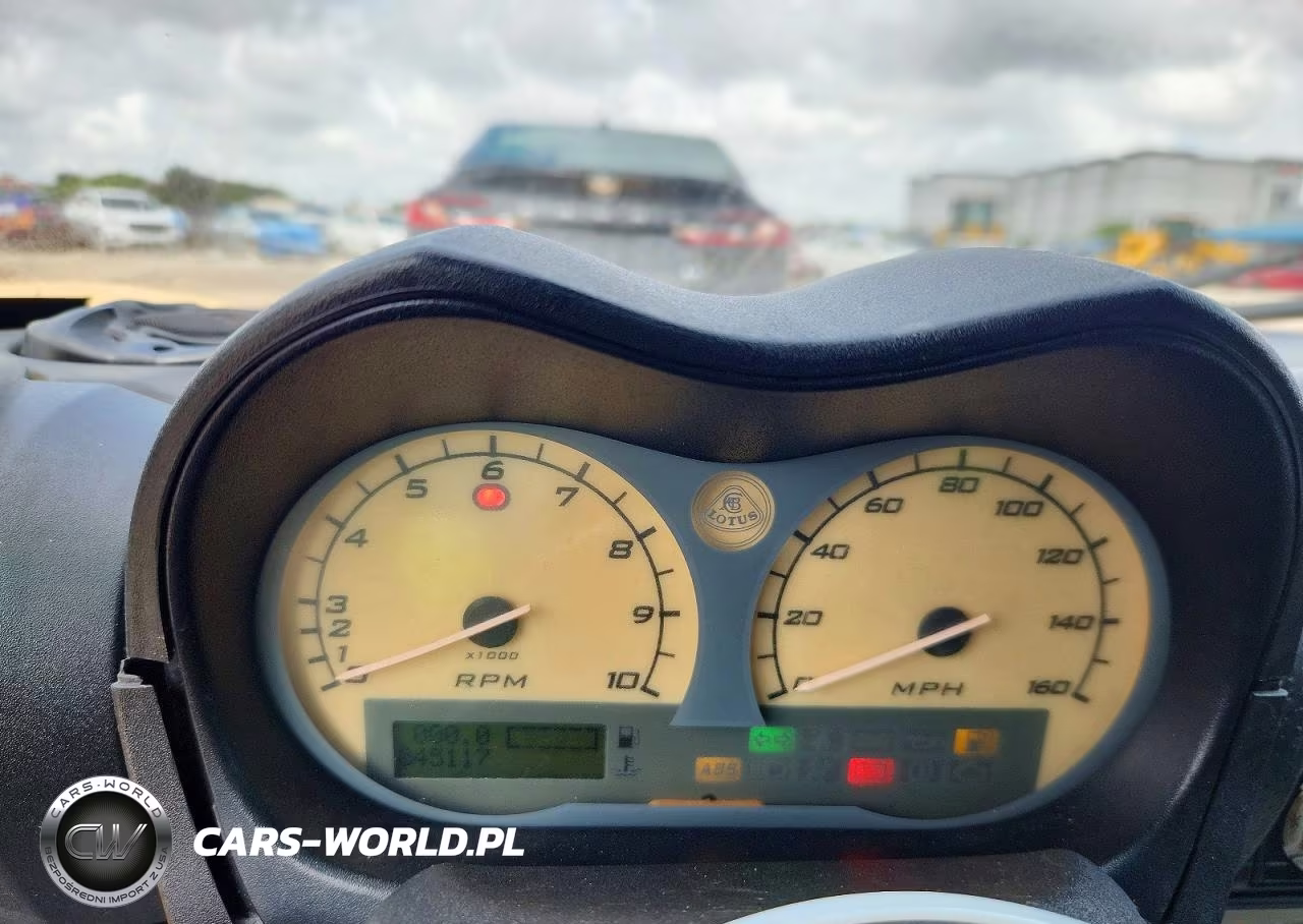 2005 Lotus Elise VIN:SCCPC11145HL31349 - 9