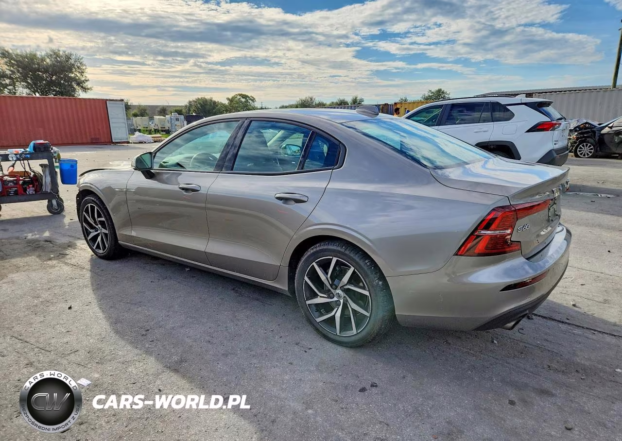 2020 Volvo S60 T5 Momentum VIN:7JR102FK6LG045255 - 2