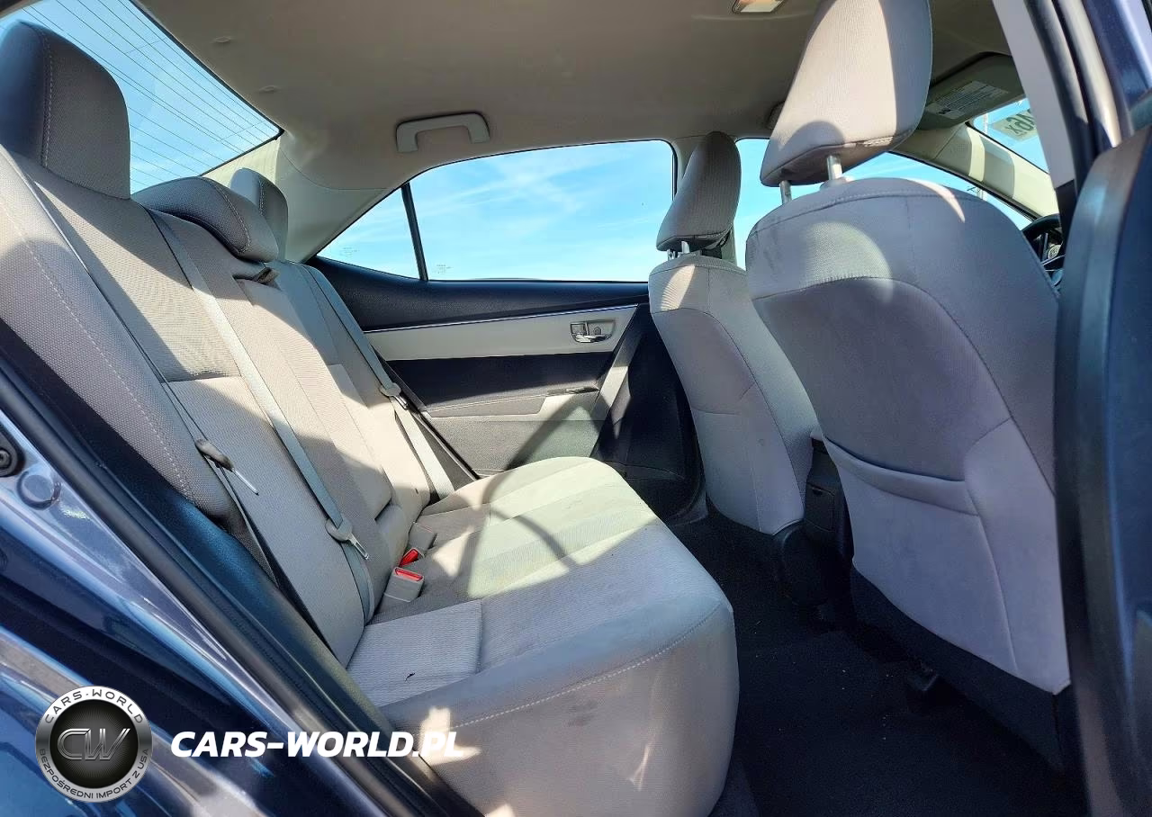 2015 Toyota Corolla Le VIN:5YFBURHE8FP204349 - 10