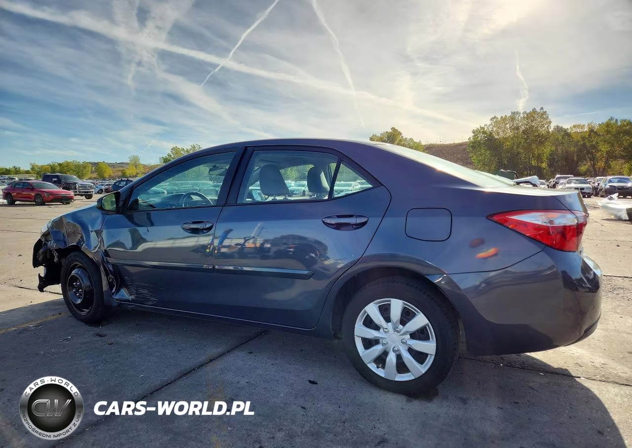 2015 Toyota Corolla Le VIN:5YFBURHE8FP204349 - 2