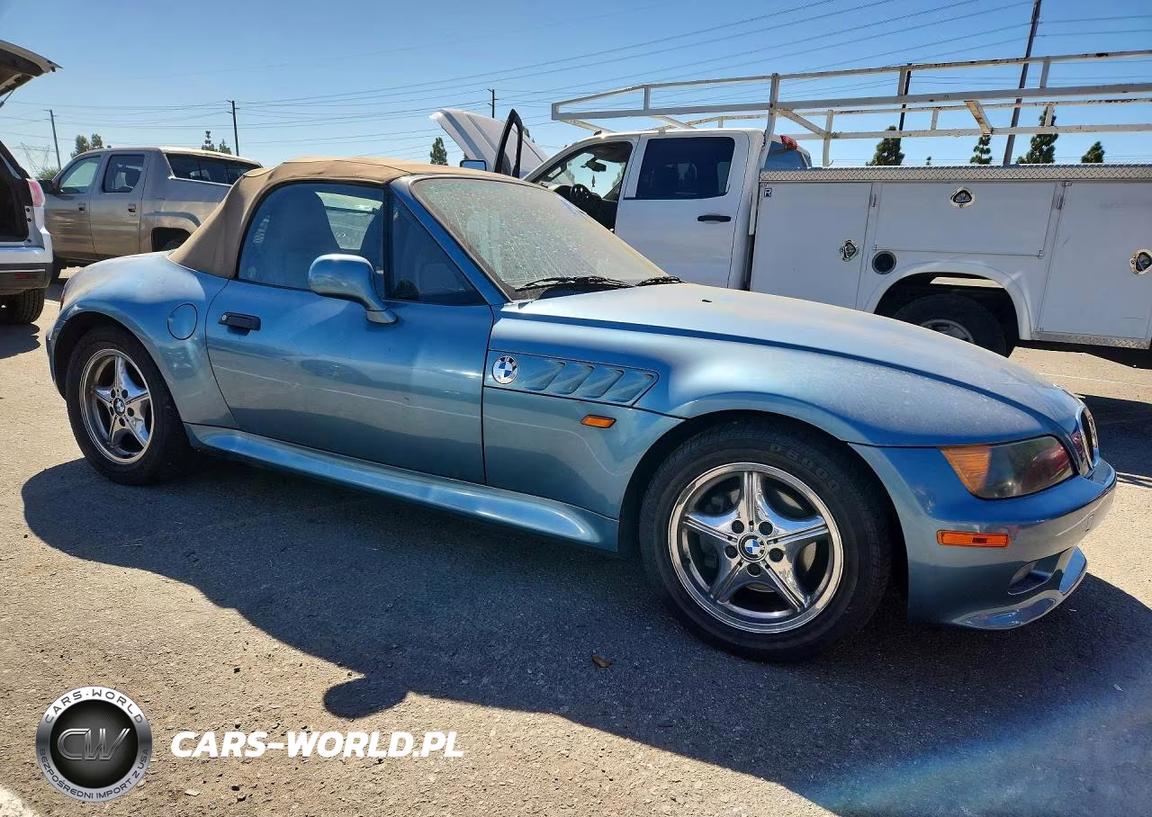 1999 BMW Z3 2.3 VIN:4USCH933XXLG00188 - 4