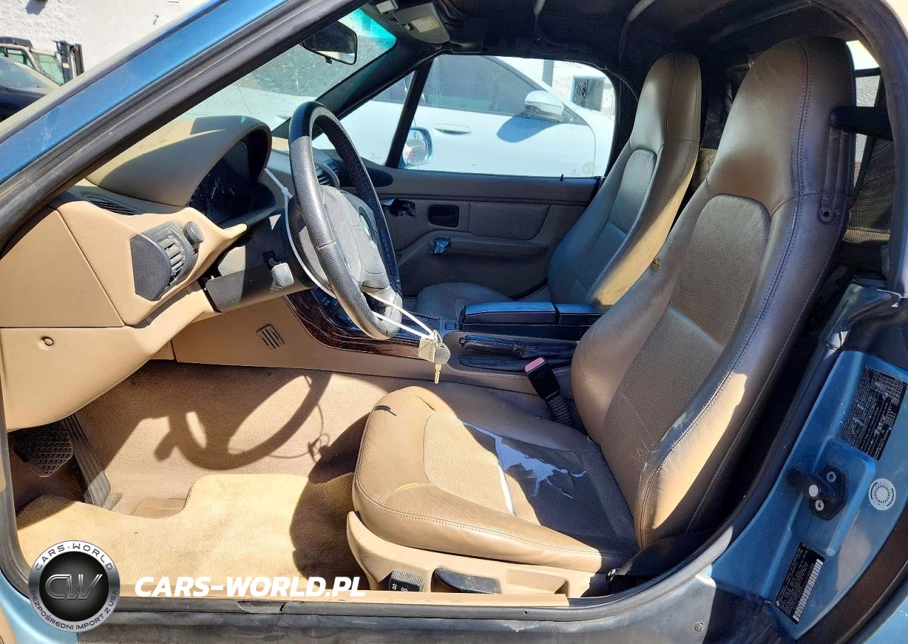 1999 BMW Z3 2.3 VIN:4USCH933XXLG00188 - 7