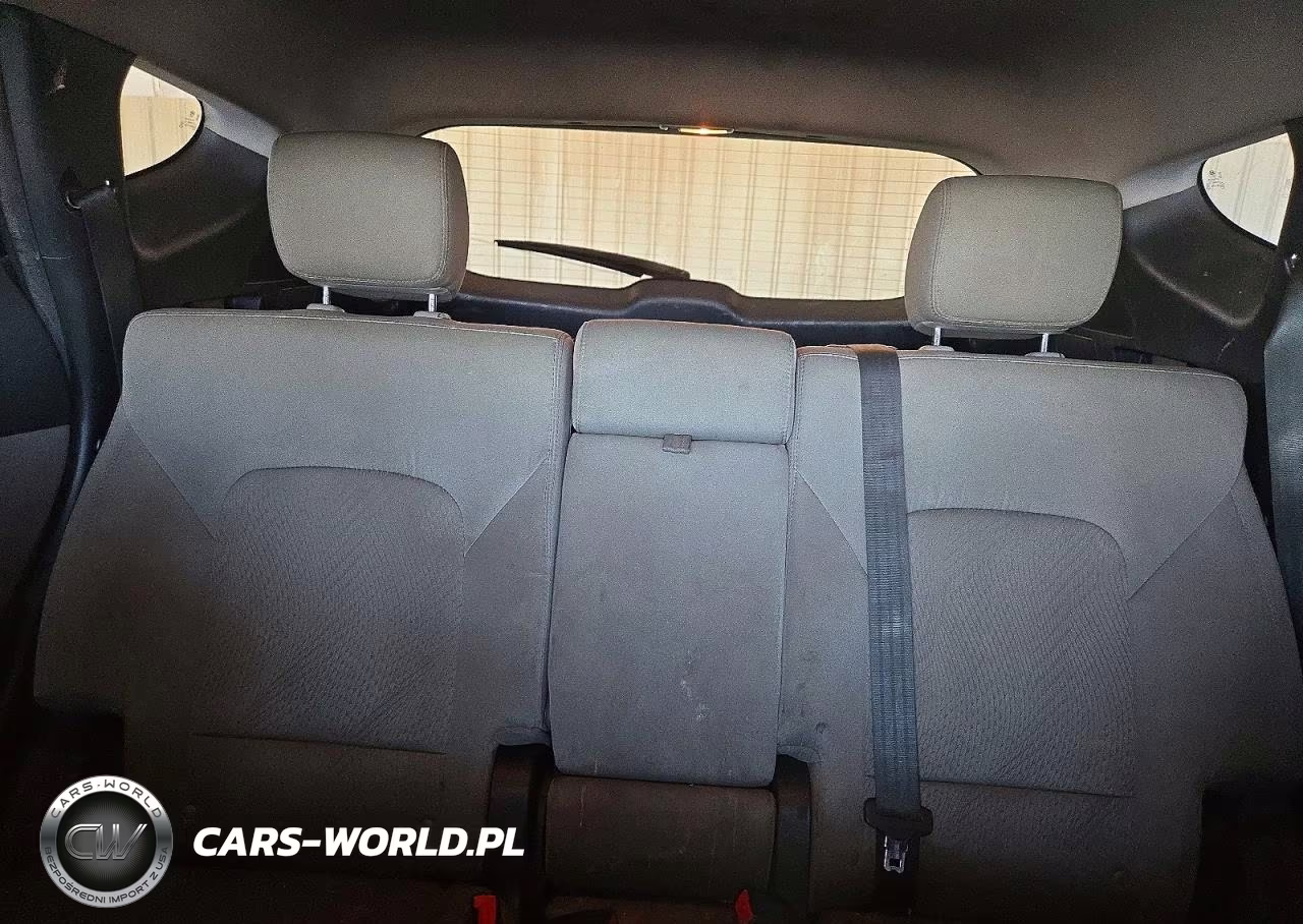 2018 Hyundai Santa Fe Sport 2.4L VIN:5XYZUDLB6JG523924 - 10