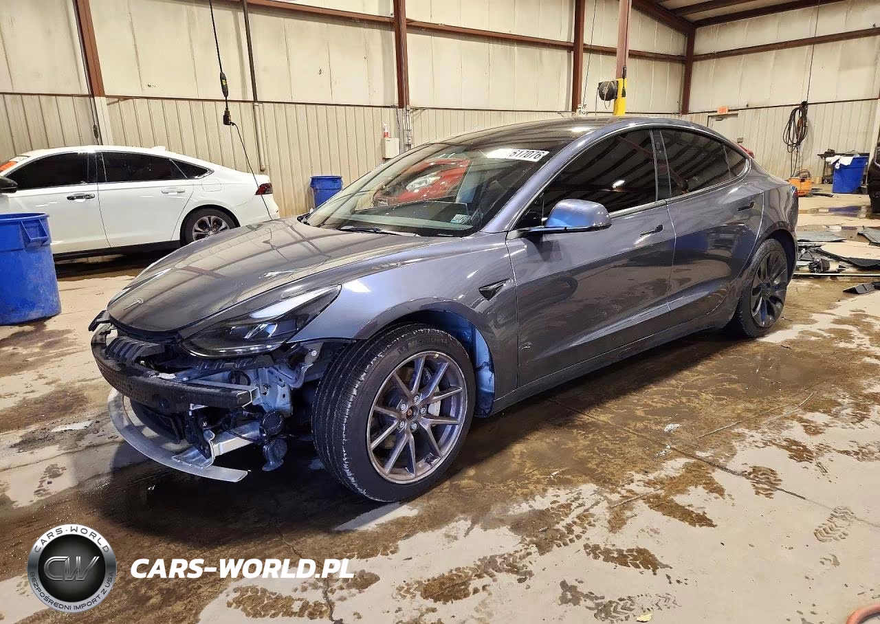 2023 Tesla Model 3 – zdjęcie 1 z 13