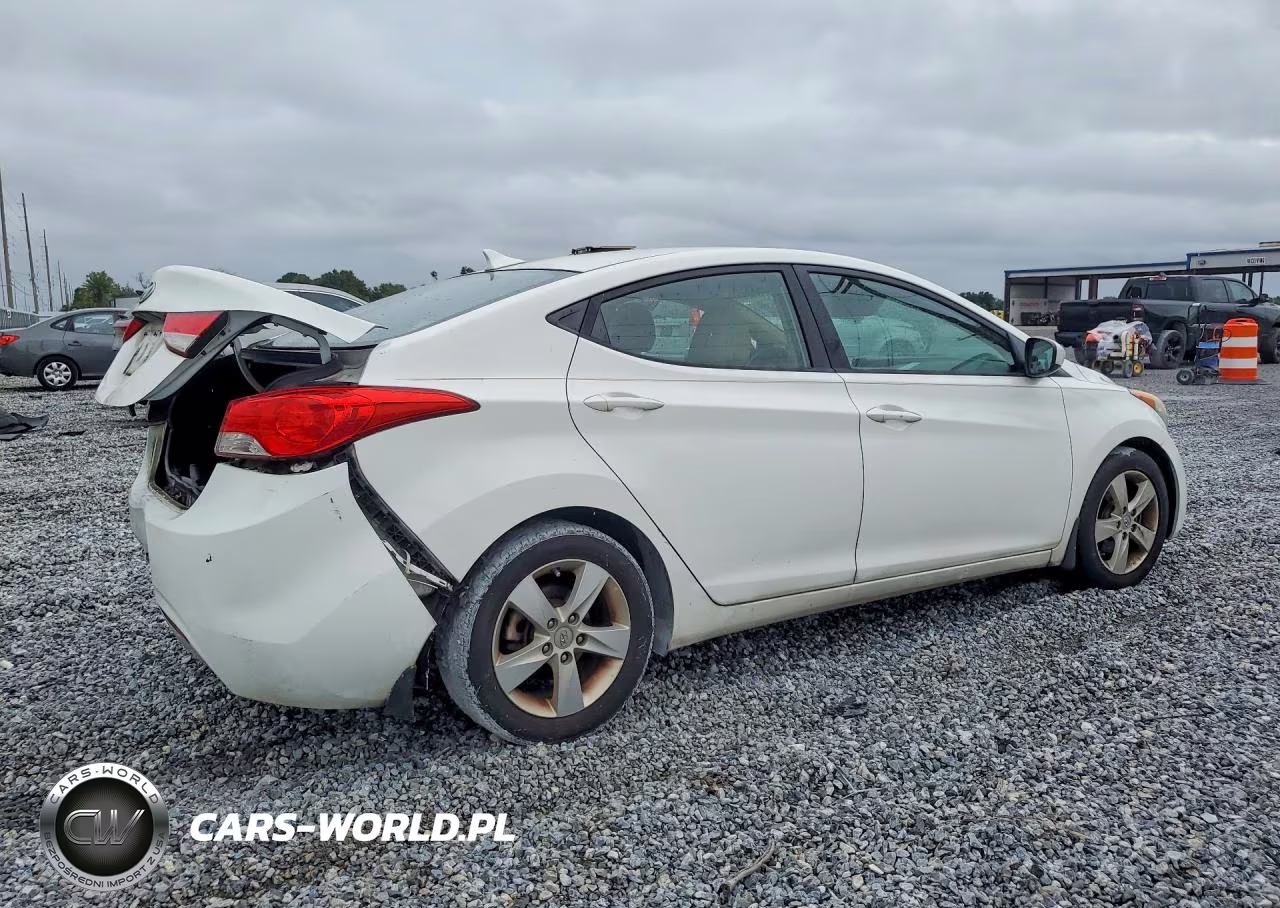 2013 Hyundai Elantra Gls VIN:5NPDH4AEXDH340129 - 3