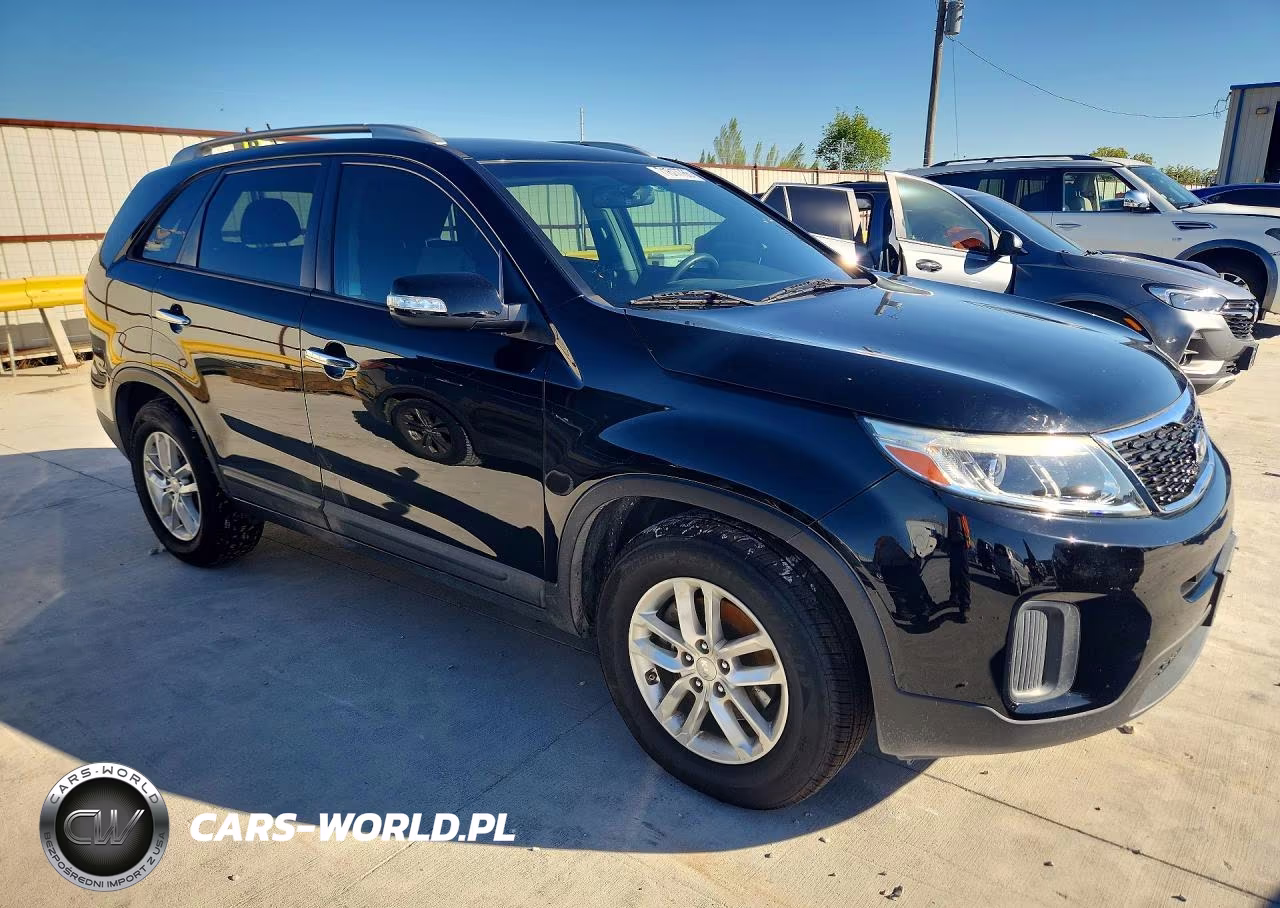 2015 Kia Sorento Lx VIN:5XYKT4A76FG601113 - 4