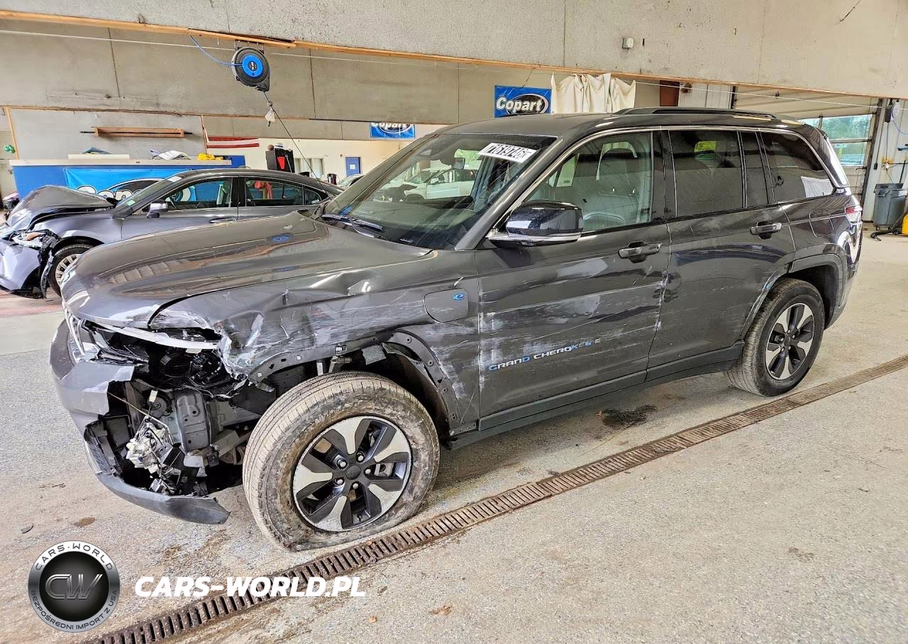 2025 Jeep Grand Cherokee 4Xe – zdjęcie 1 z 13