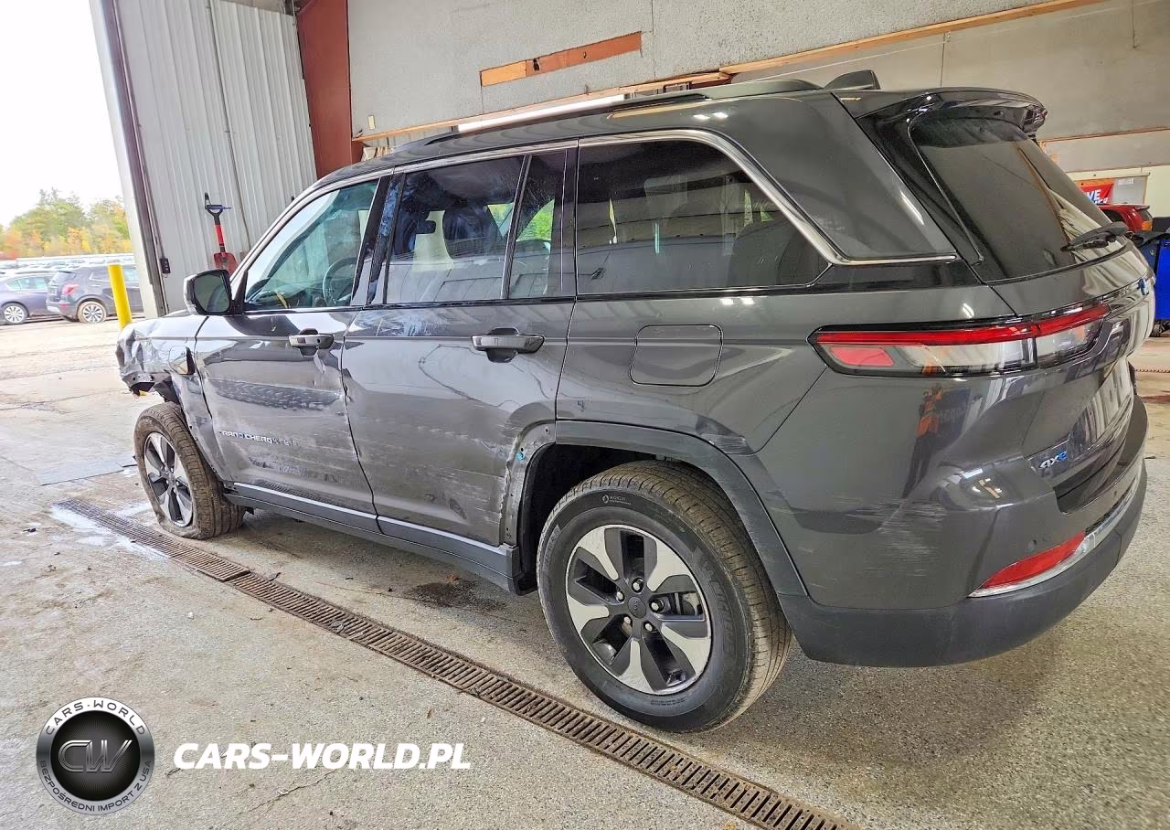 2025 Jeep Grand Cherokee 4Xe VIN:1C4RJYB62S8704063 - 2