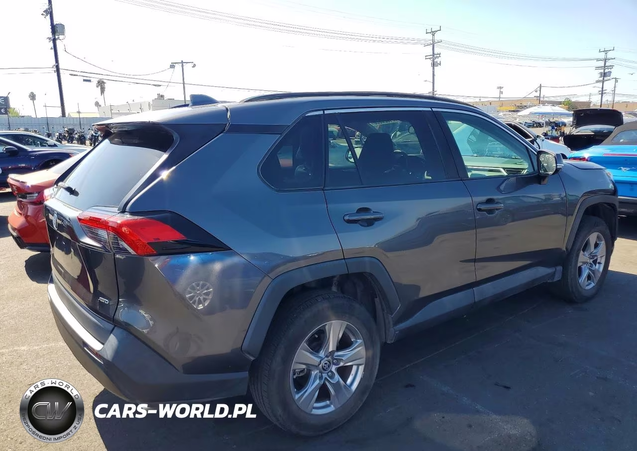 2022 Toyota Rav4 Xle VIN:2T3P1RFV8NC282279 - 3