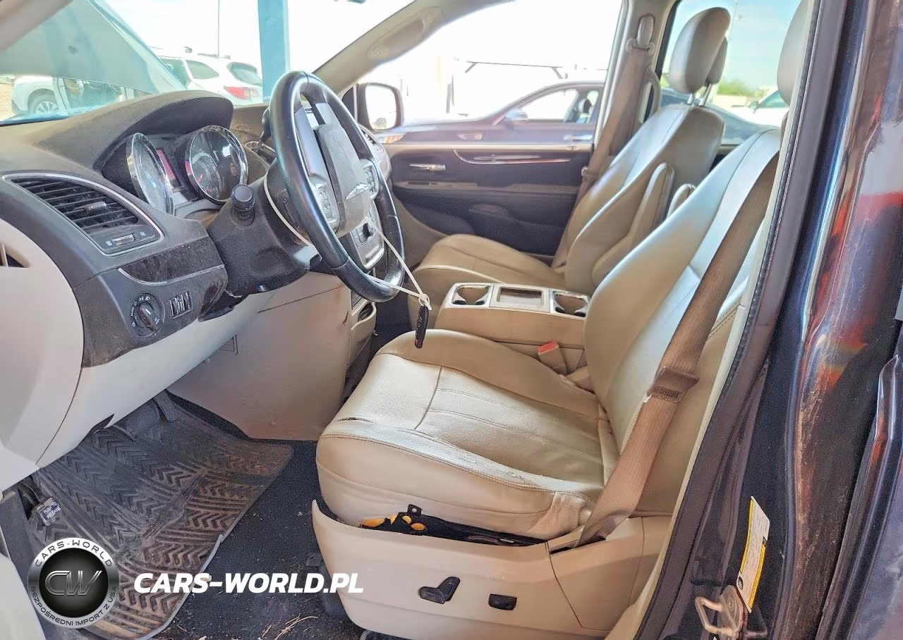 2013 Chrysler Town & Country Touring VIN:2C4RC1BG4DR684173 - 7