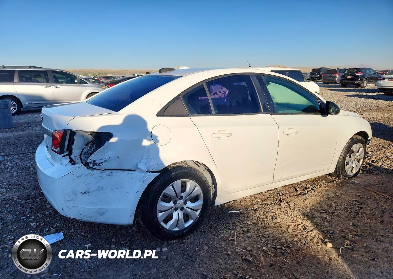 2015 Chevrolet Cruze Ls VIN:1G1PA5SG8F7248833 - 3