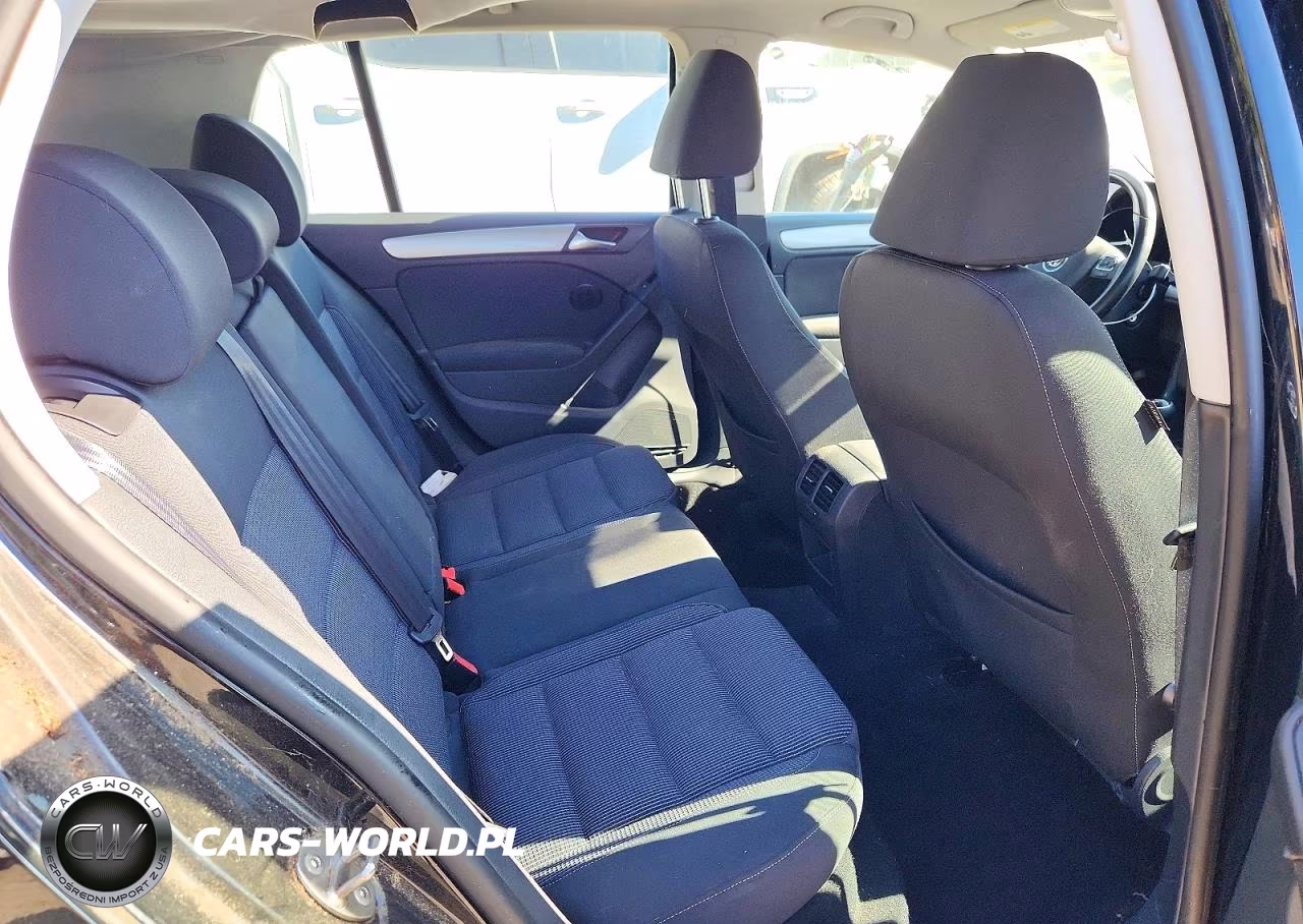 2014 Volkswagen Golf VIN:WVWNM7AJ4EW010741 - 10