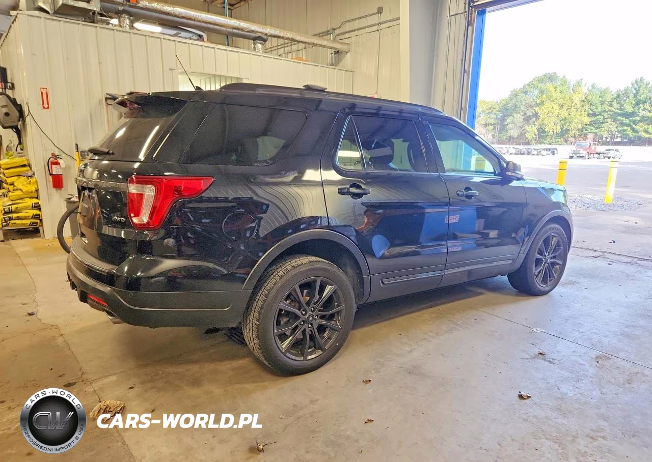 2018 Ford Explorer Xlt VIN:1FM5K8D88JGC86442 - 3