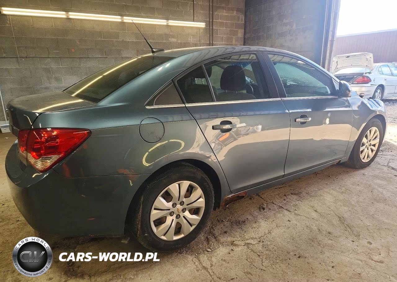 2012 Chevrolet Cruze Ls VIN:1G1PC5SH2C7308023 - 3