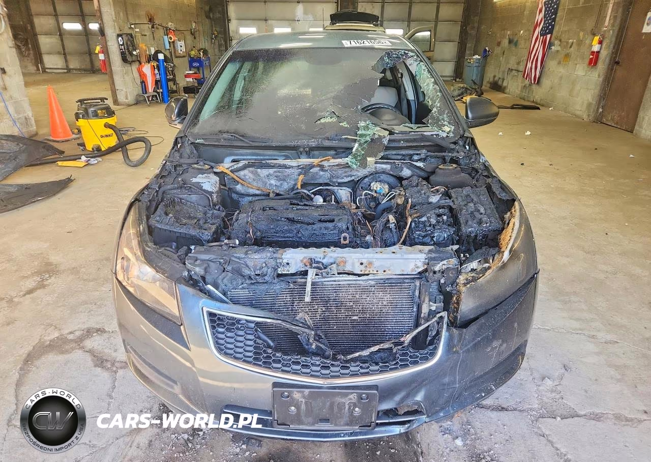 2012 Chevrolet Cruze Ls VIN:1G1PC5SH2C7308023 - 5
