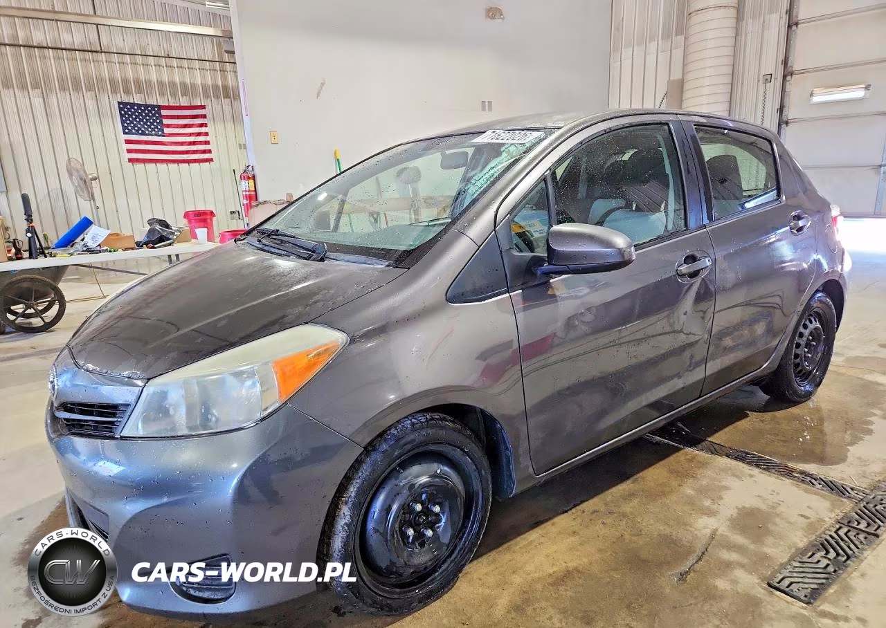 2014 Toyota Yaris 5-Door Le VIN:JTDKTUD36ED575697 - 1