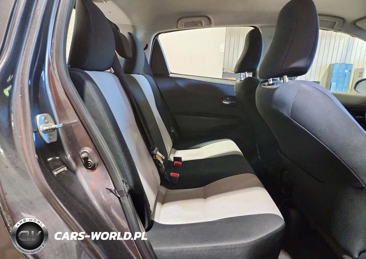 2014 Toyota Yaris 5-Door Le VIN:JTDKTUD36ED575697 - 10