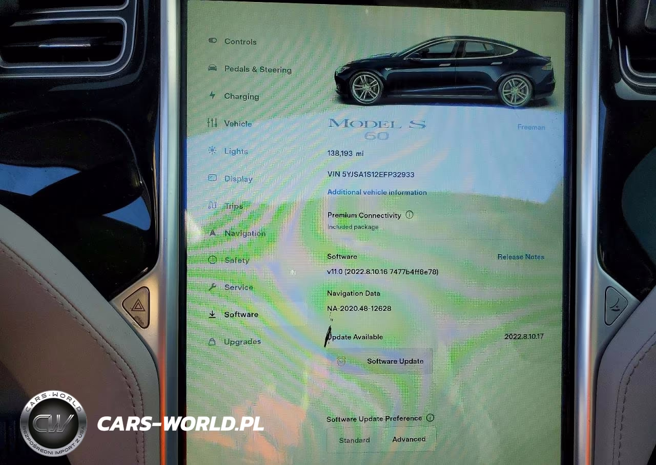 2014 Tesla Model S VIN:5YJSA1S12EFP32933 - 9