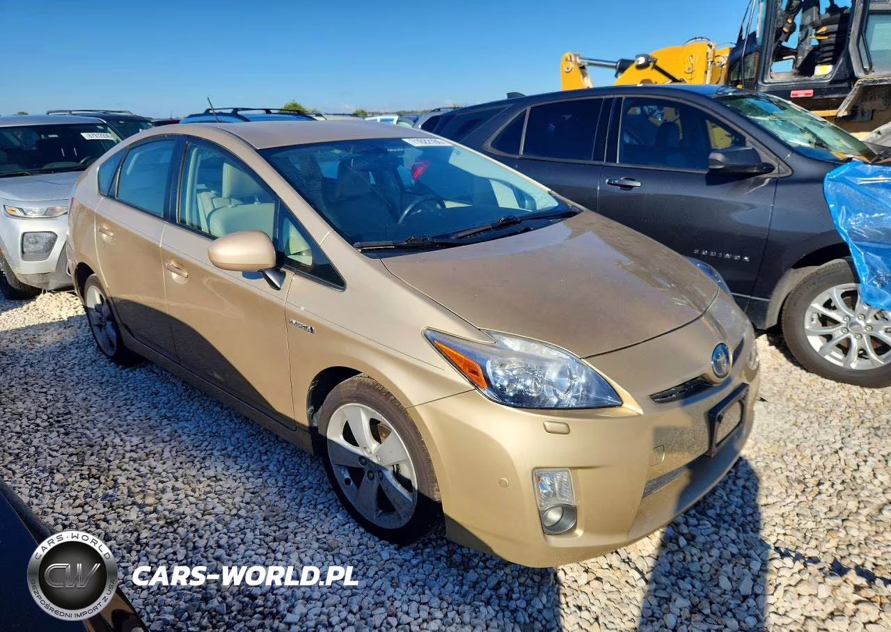 2011 Toyota Prius Five VIN:JTDKN3DU8B1413001 - 4