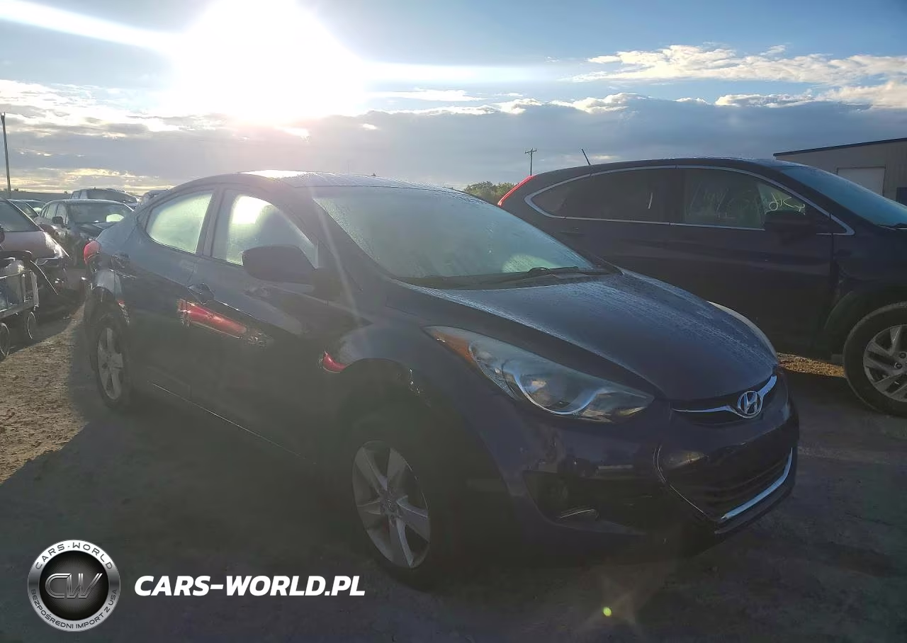 2013 Hyundai Elantra Gls VIN:5NPDH4AE4DH401622 - 4