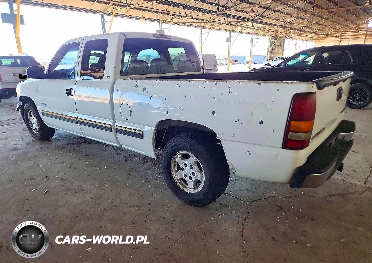 2000 Chevrolet Silverado C1500 VIN:2GCEC19T3Y1113618 - 2